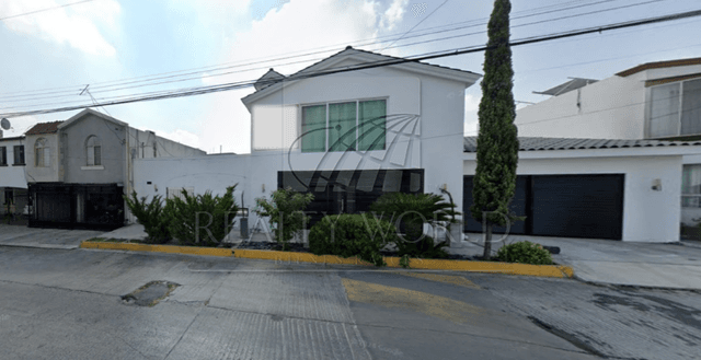 Casas en Venta en Portal de Cumbres