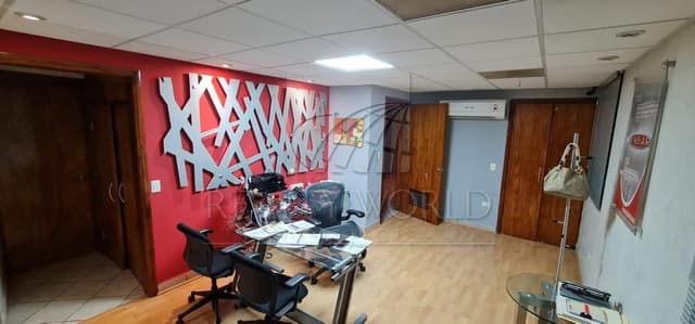 Locales en Venta en Jardines de Apodaca