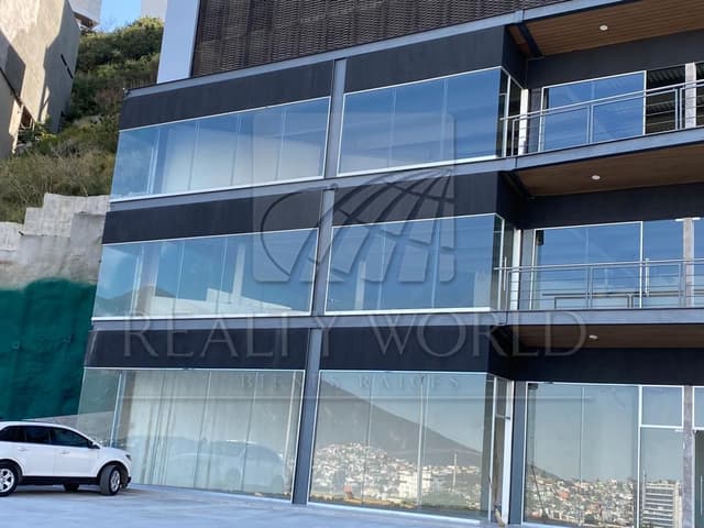 Locales en Renta en Del Paseo Residencial