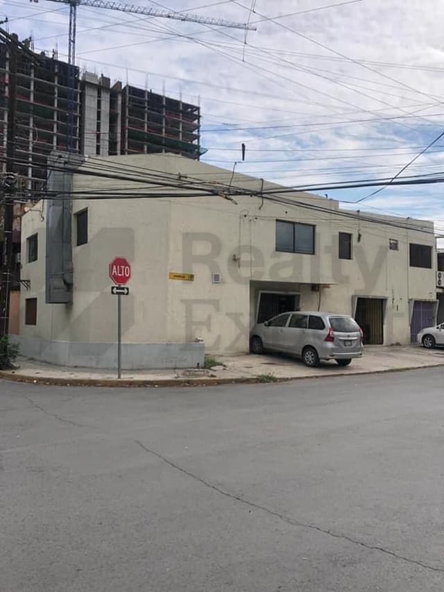 Oficinas en Venta en Mitras Centro