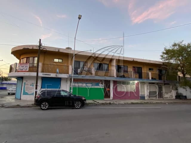 Edificio Mixto en Venta en Moderna