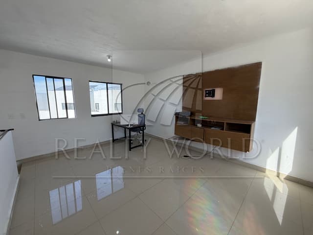 Casas en Venta en Cumbres Provenza Sector Aqua