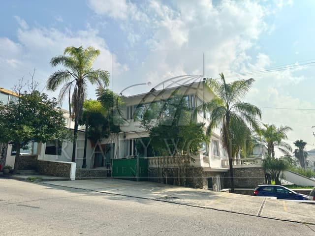 Casas en Venta en Obispado