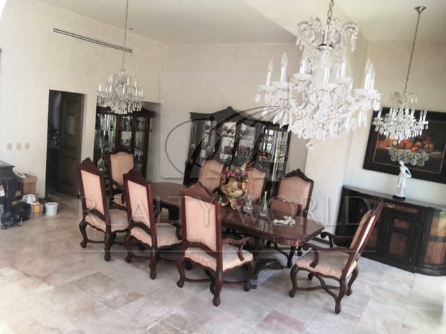 Casas en Venta en Cumbres 3er sector