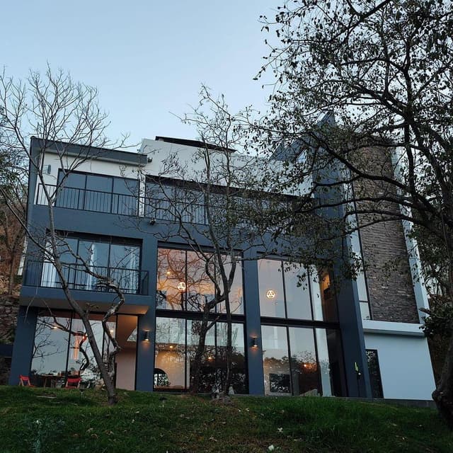Casa en venta en Las Cañadas 6 Recámaras