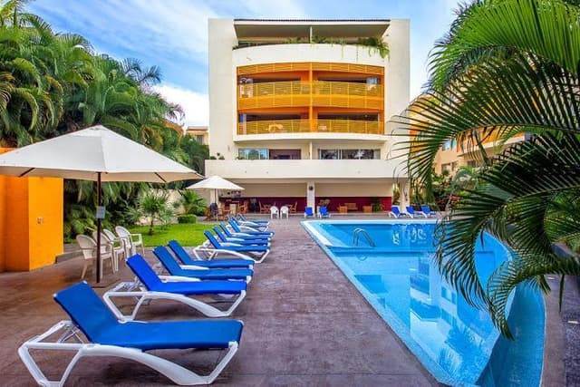 Departamento en venta en Zona Hotelera Norte 3 Recámaras