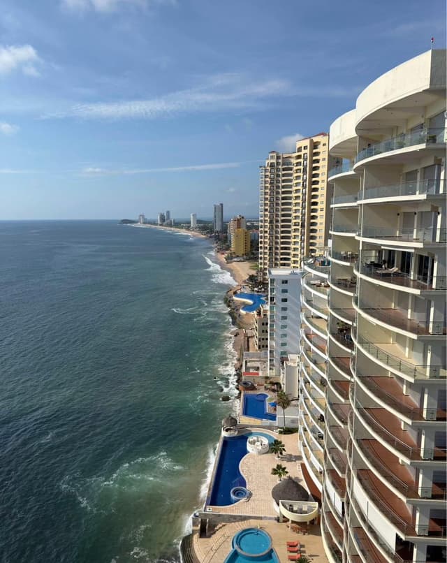 ARTEMISA BEACH RESIDENCE , Vive frente al mar en Mazatlán. Av. Sábalo Cerritos 2 recámaras
