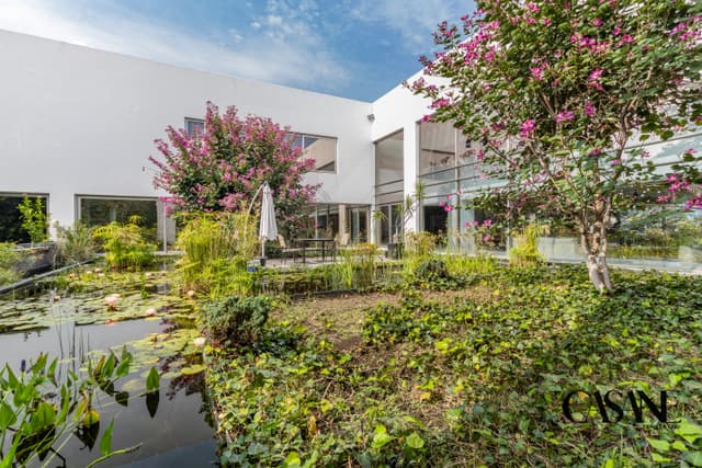 CASA EN VENTA EN EL PEDREGAL EN CALLE CERRADA