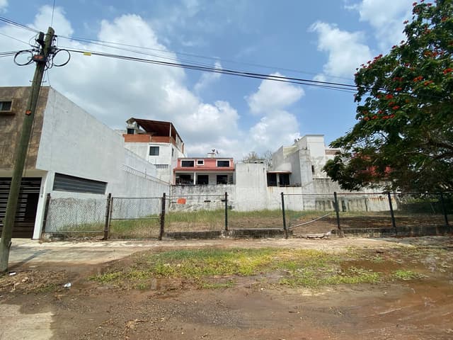 Terreno Residencial en Prados de Villahermosa, Villahermosa Centro, Tabasco
