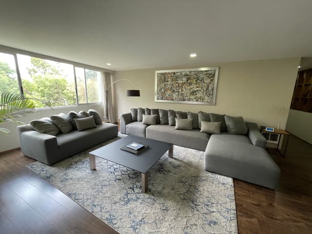¡¡Vendo Exclusivo y Espacioso Departamento con Increibles Vistas Verdes!!