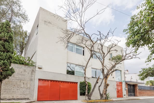 Residencia con finos acabados