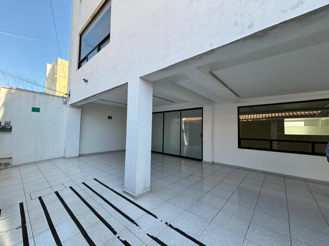 Edificio en venta en Magisterial Vista Bella