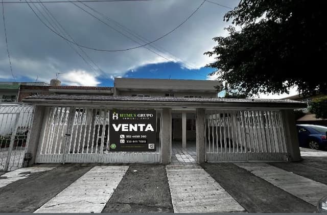 CASA EN VENTA AV CIRCUNVALACION OBLATOS COL BALCONES DE OBLATOS GUADALAJARA