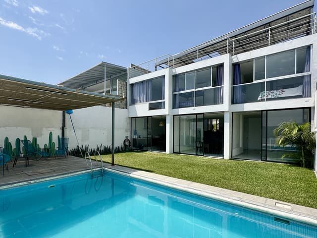 Casa en fraccionamiento con vista al Lago Tequesquitengo