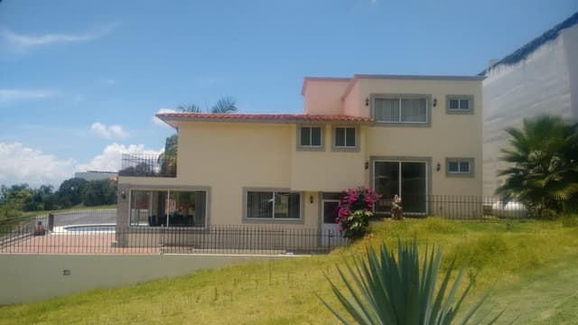 CASA EN VENTA FRACCIONAMIENTO GRAN RESERVA, IXTAPAN DE LA SAL
