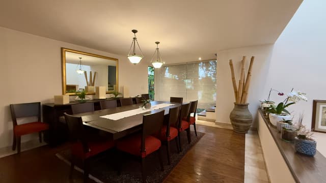 Gran Oportunidad!!!Casa en Venta de 4 Recamaras en Lomas de vista Hermosa