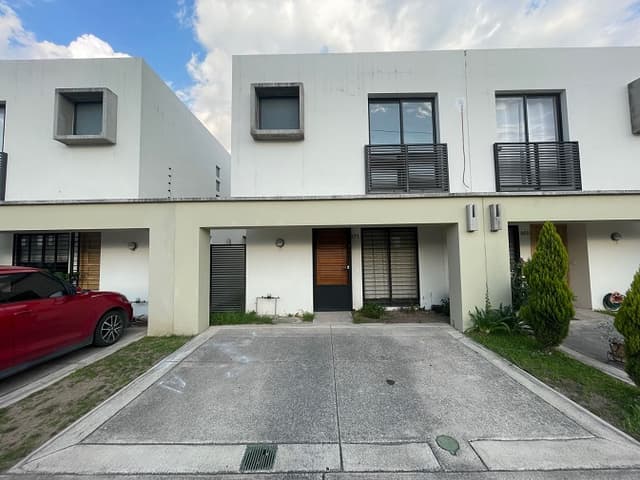 Casa en venta en Adamar 3 Recámaras