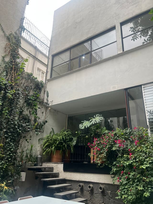 EDIFICIO EN VENTA EN LA DEL VALLE