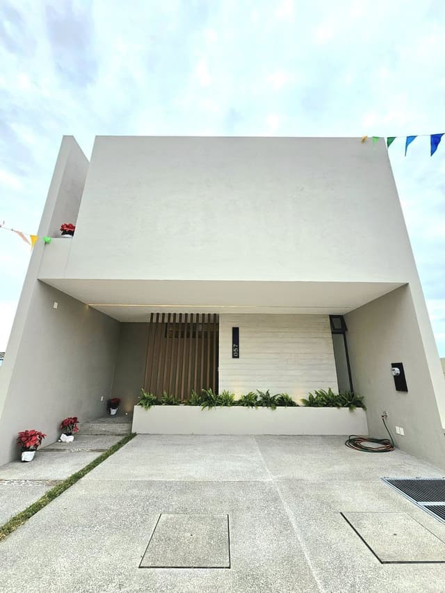 Casa nueva con Recamara en PB