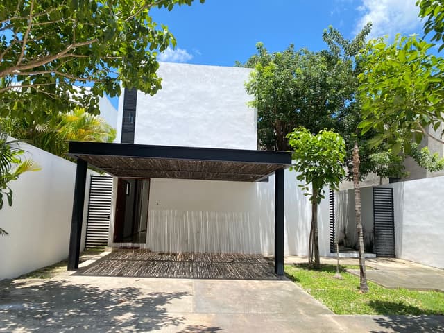 Casa de una Planta en RENTA ALBÓREA