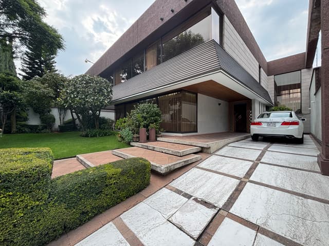 Casa en venta en Bosque de las Lomas 4 Recámaras