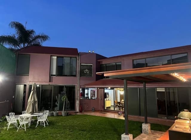 CASA EN VENTA EN COL. VALLE ESCONDIDO, TLALPAN
