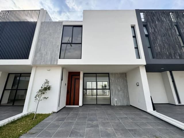 Casa en coto Galarza Capital Norte