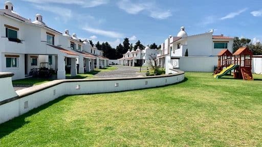VENTA CASA RESIDENCIAL MARBELLA ZONA DE LOS ENCINOS A 20 MIN DE SANTA FE
