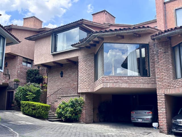 Casa En Condominio en venta en Lomas de Tecamachalco 3 Recámaras