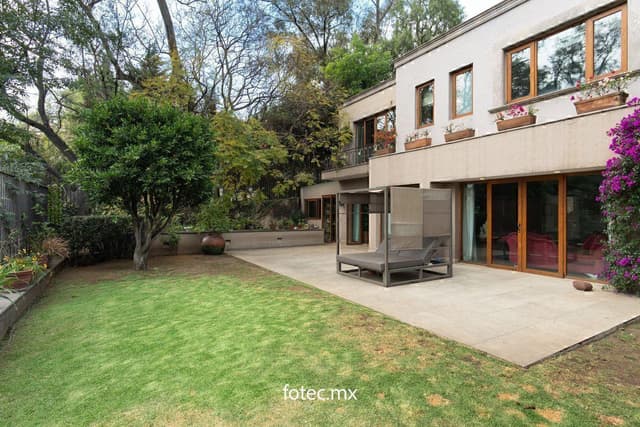 Venta de Casa en lomas de Bezares