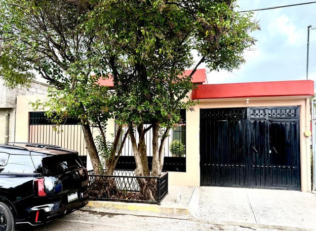 ENORME CASA EN VENTA RECIÉN REMODELADA | OJO DE AGUA