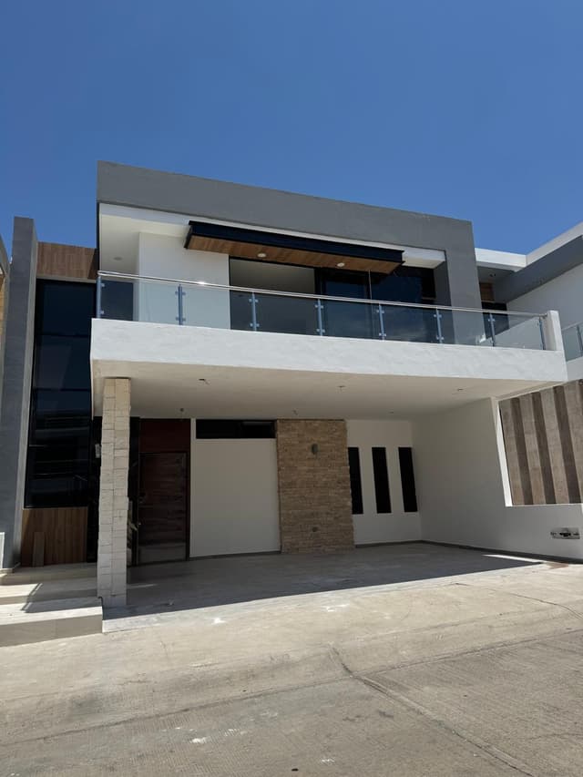 Casa en venta en Coto Platino 4 Recámaras