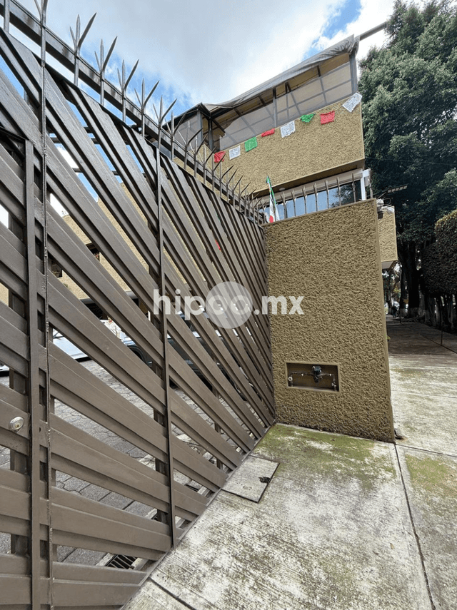 Residencia en Condominio Exclusivo en la Del Valle Centro