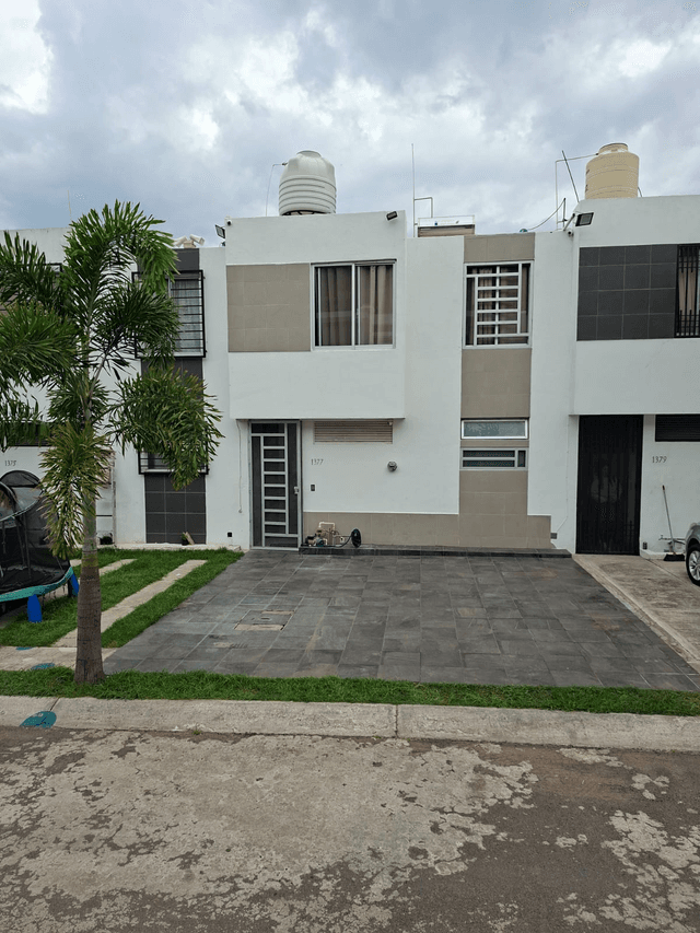 CASA EN VENTA EN VISTA DEL REY
