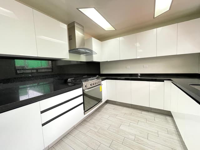 Casa en venta en Jardines del Ajusco con seguridad 24 hrs