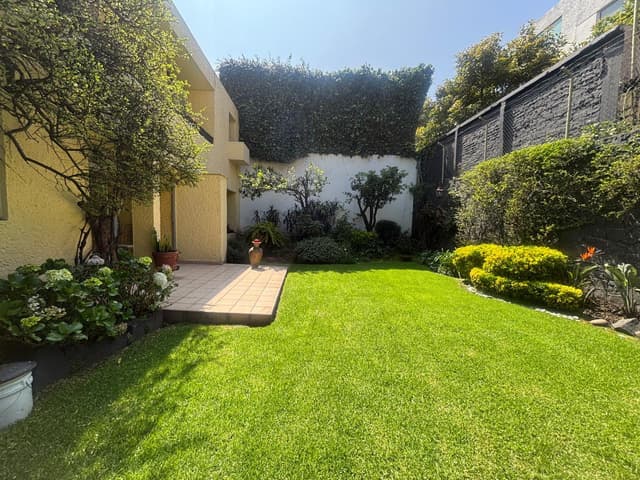 Casa en venta en Fuentes del Pedregal con seguridad