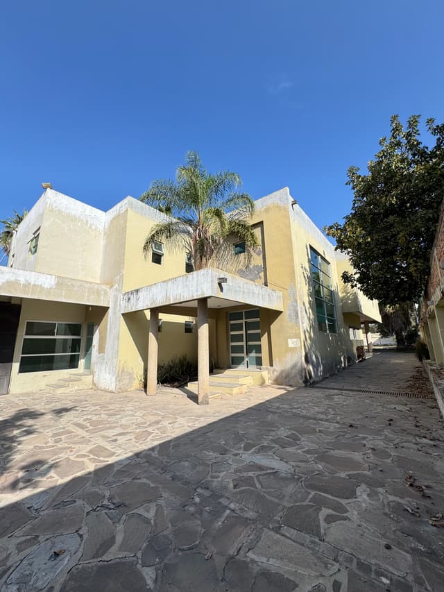 CASA EN GAVILANES