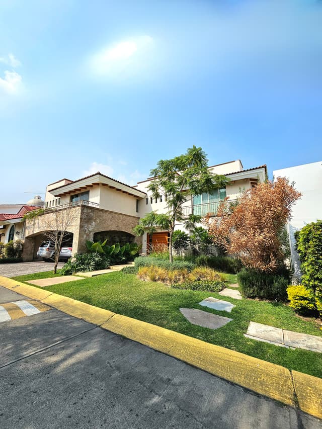 Casa en venta Loma Real