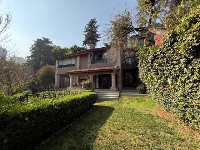 Casa en venta en Bosque de las Lomas 4 Recámaras