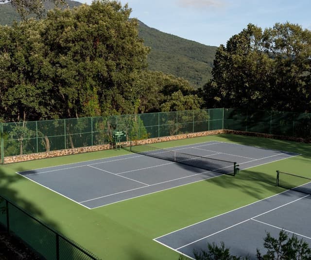 TERRENO EN VENTA EN LA RESERVA DE LOS ENCINOS