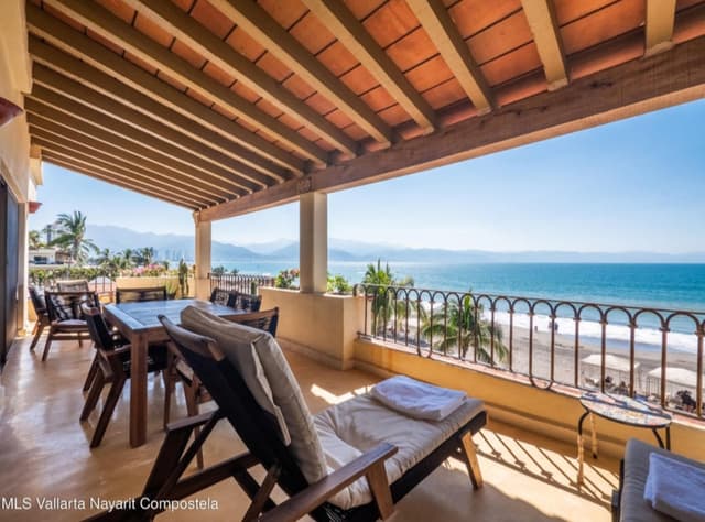VELAS VALLARTA