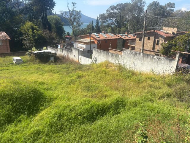 Terreno en venta en Valle de Bravo