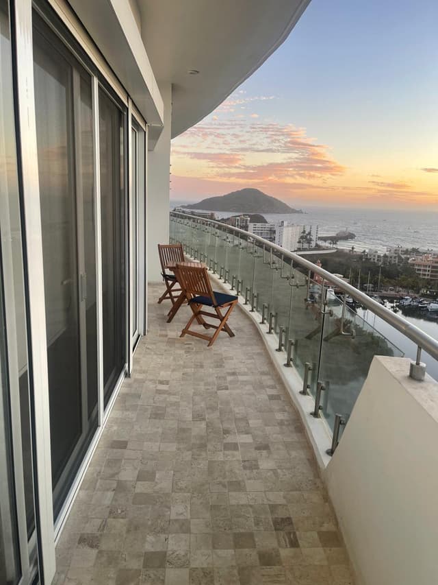 Departamento penthouse en venta en Fraccionamiento Marina Mazatlán 3 Recámaras