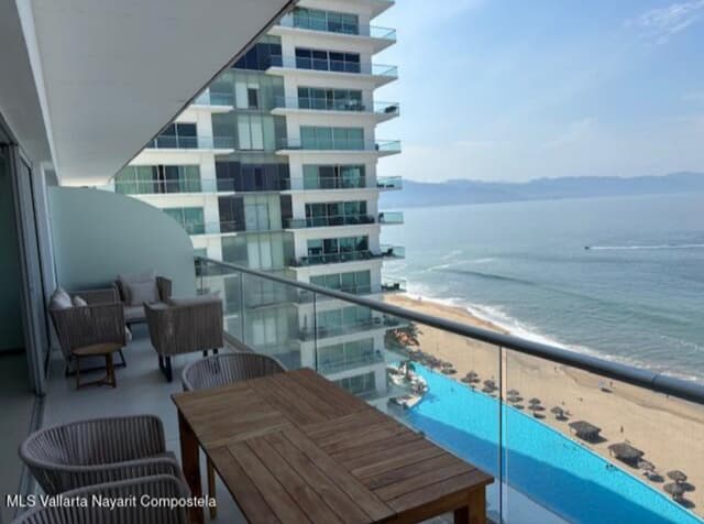 PENINSULA PUERTO VALLARTA