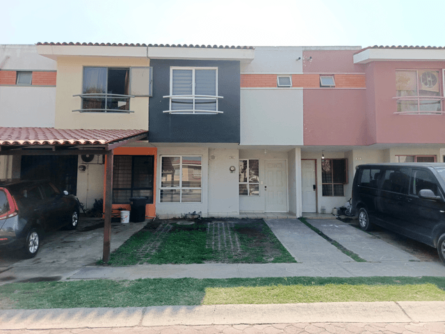 Casa en venta en Fraccionamiento Parques del Bosque 3 Recámaras