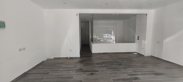 Renta local comercial Aldea Zama a piende calle