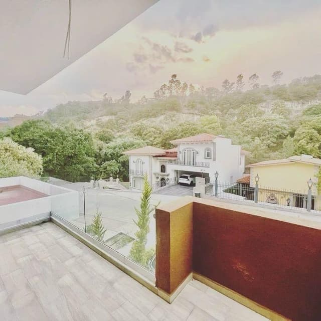 Casa en venta en Bosque Real con alberca