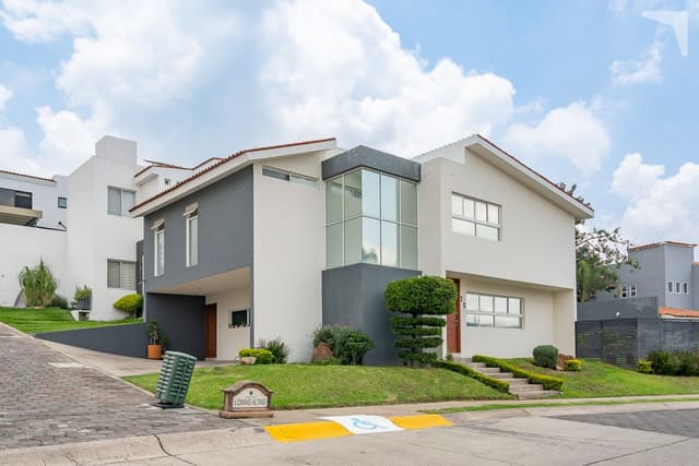 Casa en venta en Bosques de Santa Anita – Tlajomulco de Zúñiga, Jalisco