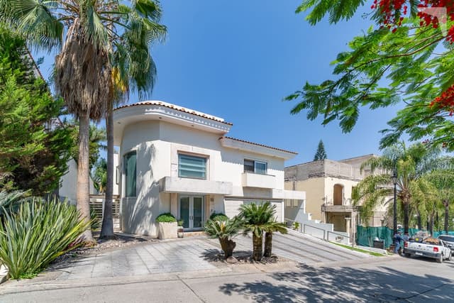 Residencia en venta en Puerta de Hierro
