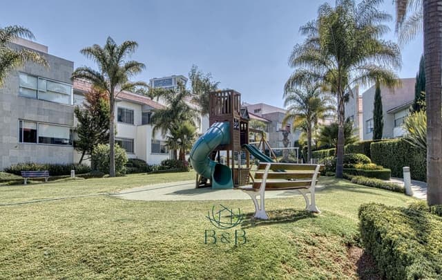 EXCLUSIVIDAD Y CONFORT ABSOLUTO EN LOMAS COUNTRY CLUB